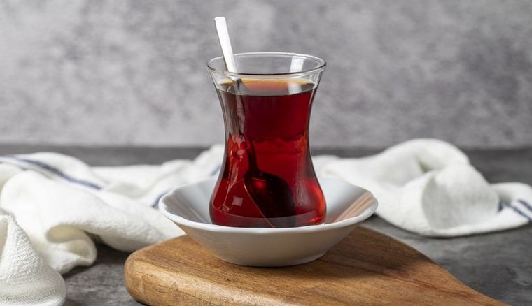 Eyvan Pastanesi çay